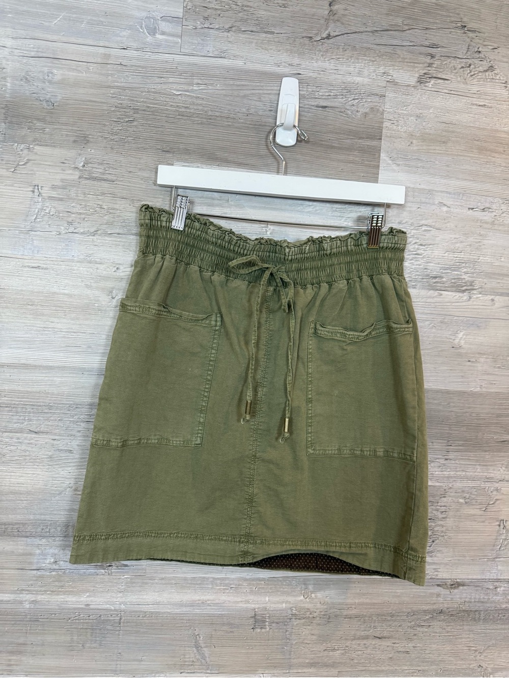 Anthropologie Olive Green Smocked Elastic Waist Utility Skirt Medium Pockets